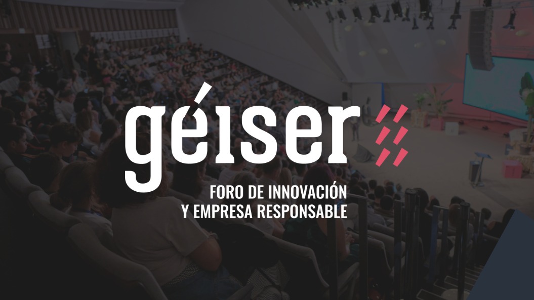 Imagen del escenario de Foro Géiser. Iniciativa de intraemprendimiento de BIPLAZA, consultoría y asesoría de empresas en Canarias