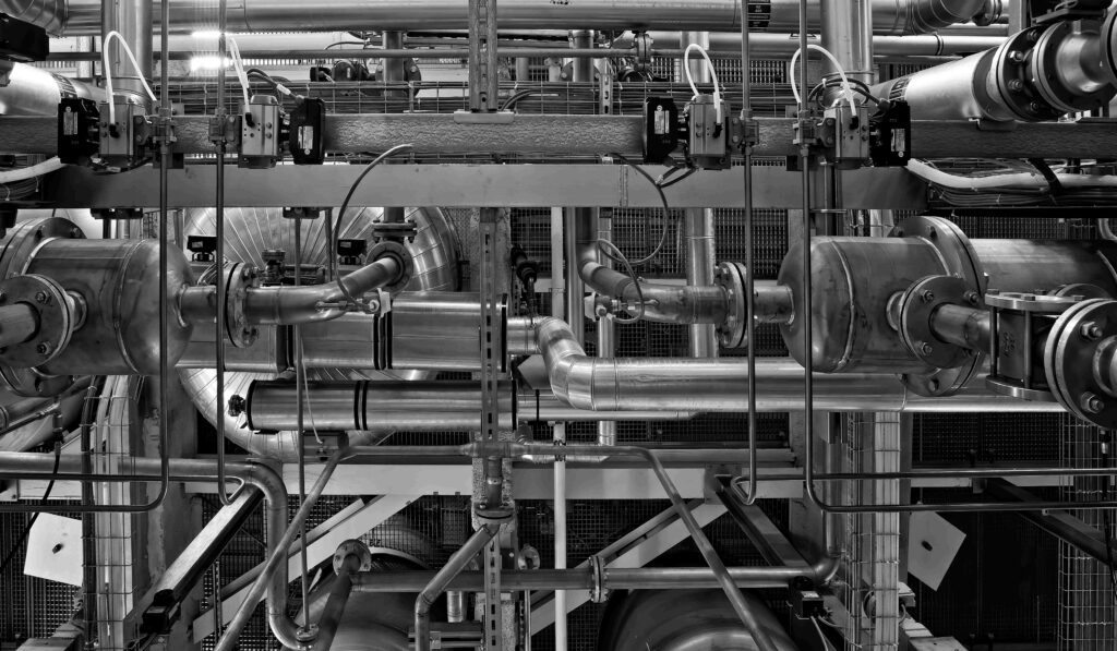 Imagen industrial del tuberías, para ilustrar el artículo sobre el AIEM en Canarias